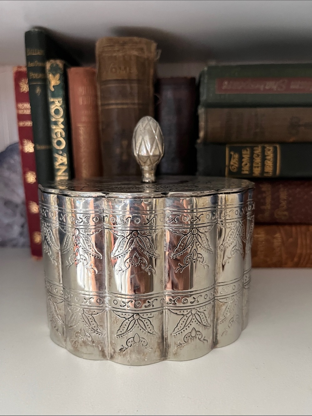 Vintage International Silver Co. Silverplate Jewelry Trinket Box Red Velvet Line